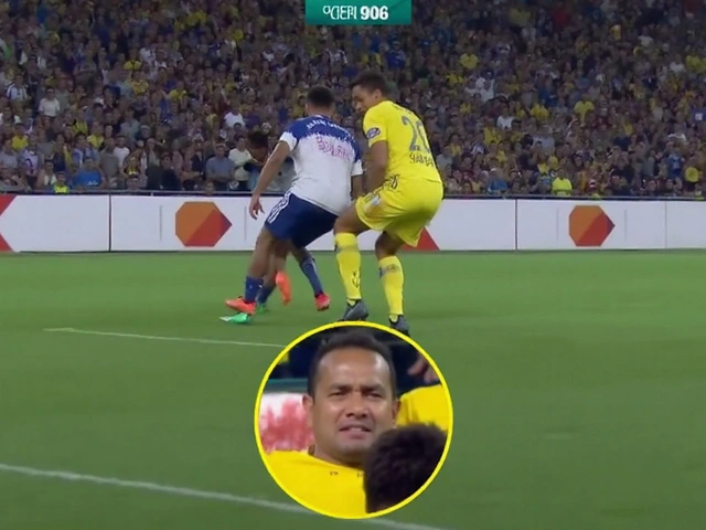 Dagoberto Espinoza sale del campo entre lágrimas tras grave lesión de rodilla contra Monterrey